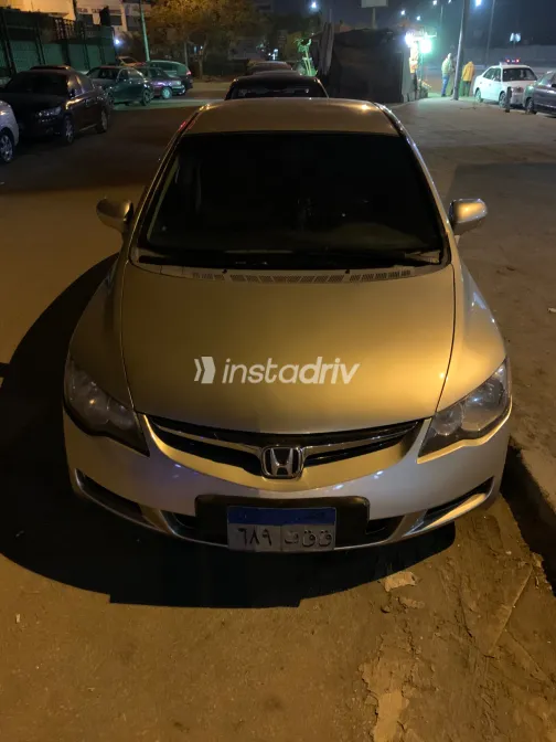 Honda Civic 2007 White Used for Sale - 1