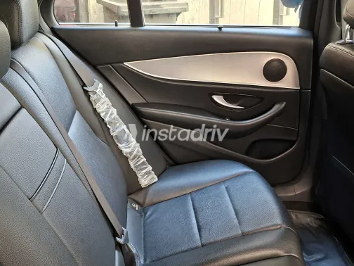 مرسيدس E 180 2019 أبيض مستعملة للبيع - 4