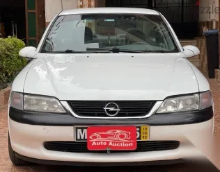 Opel Vectra 1998 White Used for Sale