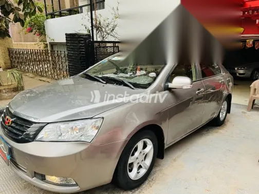 جيلي امجراند 2015 ذهبي مستعملة للبيع - 5