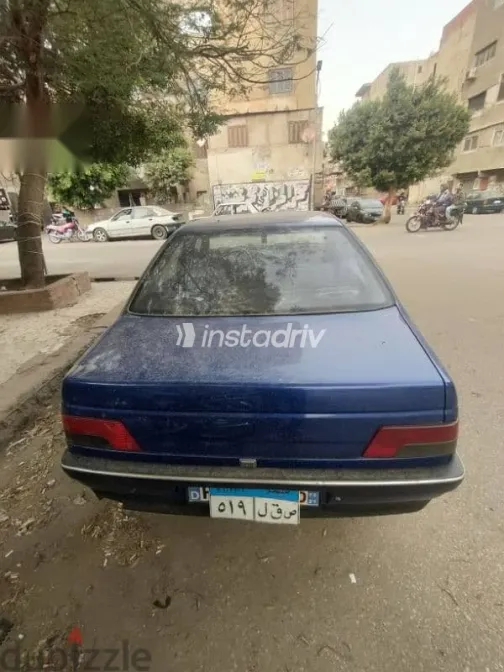 بيجو 405 2004 أزرق غامق مستعملة للبيع - 1