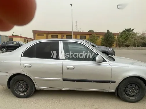 هيونداي فيرنا 2016 فضي مستعملة للبيع - 6