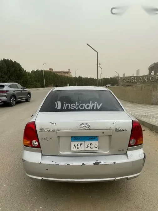 هيونداي فيرنا 2016 فضي مستعملة للبيع - 7