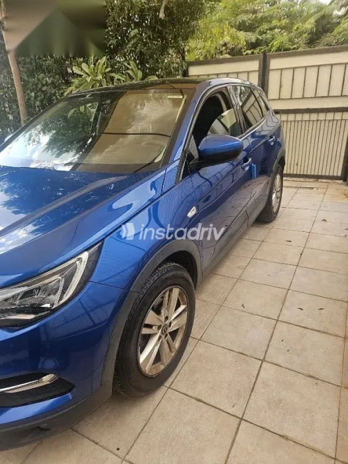 اوبل جراند لاند 2020 أزرق غامق مستعملة للبيع - 3