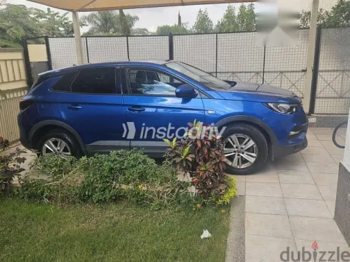 اوبل جراند لاند 2020 أزرق غامق مستعملة للبيع - 5