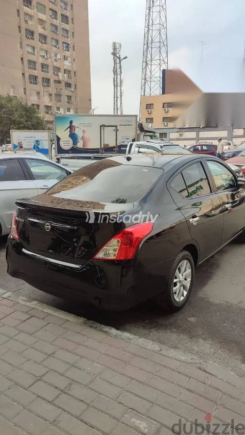 نيسان صنى 2026 أسود جديدة للبيع - 3