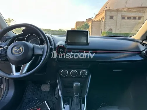 مازدا 2 2017 فضي مستعملة للبيع - 7