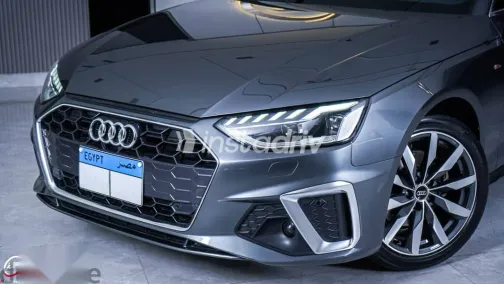 اودي A4 2025 رمادي مستعملة للبيع - 9