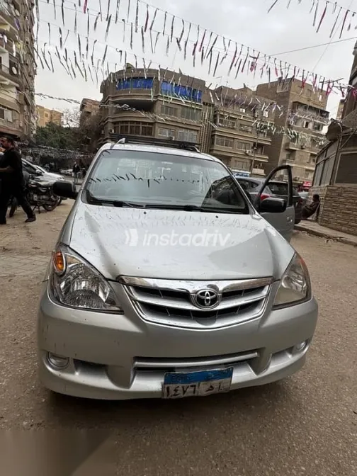 تويوتا افانزا 2008 رمادي مستعملة للبيع - 2