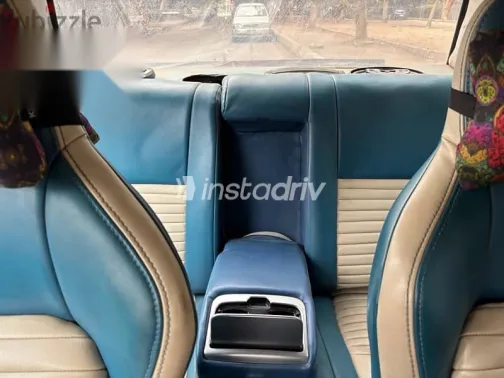 مازدا 323 1981 أزرق غامق مستعملة للبيع - 2