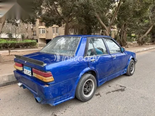 مازدا 323 1981 أزرق غامق مستعملة للبيع - 3