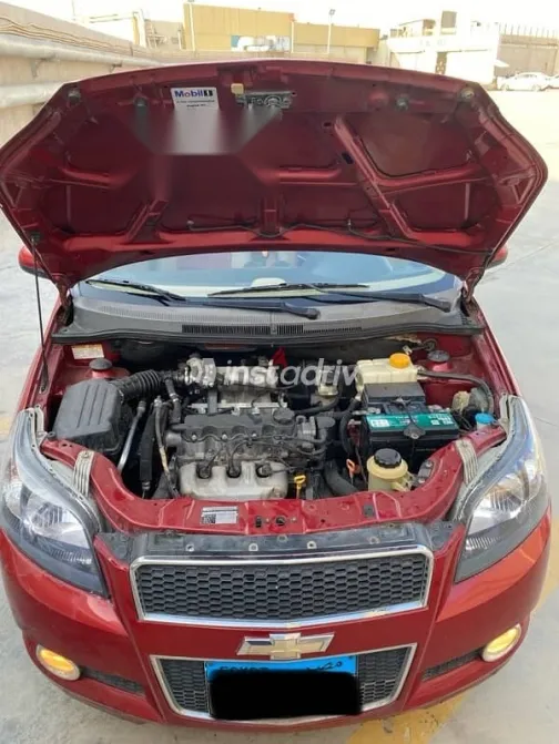 Chevrolet Aveo 2015 Red Used for Sale - 8