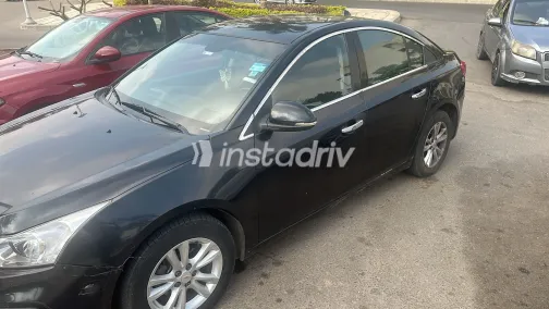 Chevrolet Cruze 2016 White Used for Sale - 2