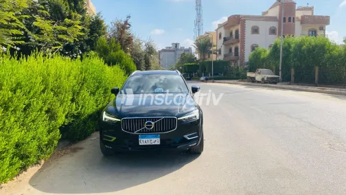 Volvo XC60 2022 White Used for Sale - 5