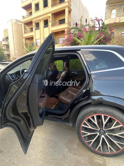 Volvo XC60 2022 White Used for Sale - 7