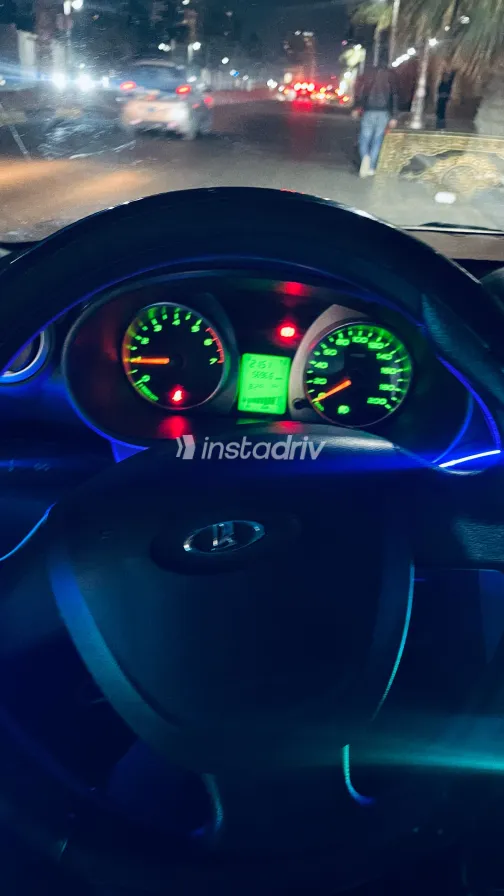 لادا جرانتا 2017 أبيض مستعملة للبيع - 5