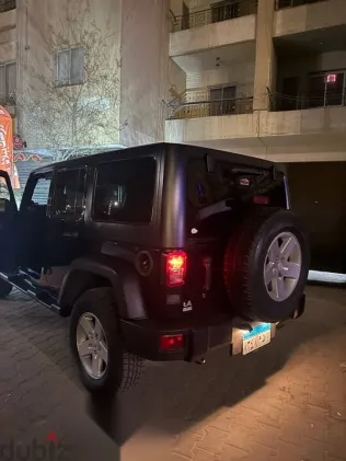 جيب رانجلر 2012 أسود جديدة للبيع