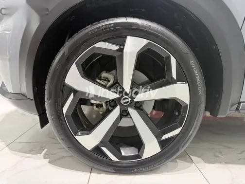 نيسان جوك 2025 رمادي مستعملة للبيع - 2