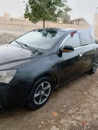 جيلي امجراند 2015 أسود مستعملة للبيع