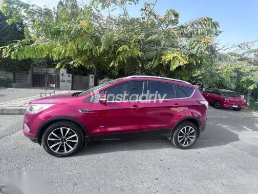 فورد كوجا 2017 أحمر مستعملة للبيع - 6