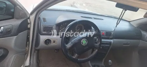 سكودا اوكتافيا 1999 فضي مستعملة للبيع - 4