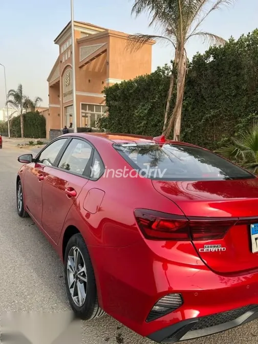 كيا سيراتو 2022 أحمر مستعملة للبيع - 3