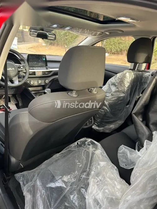 كيا سيراتو 2022 أحمر مستعملة للبيع - 4