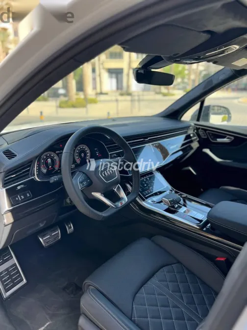 اودي Q7 2025 أبيض جديدة للبيع - 2