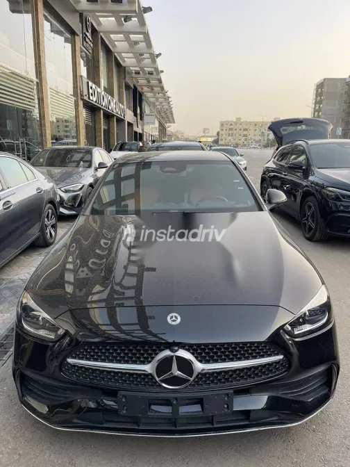 مرسيدس C 200 2025 أسود جديدة للبيع - 2