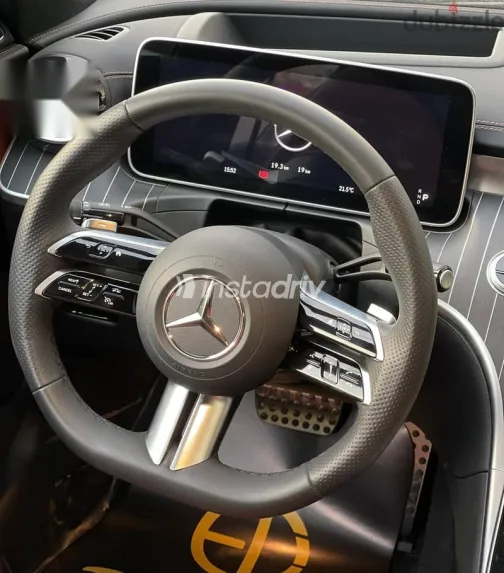 مرسيدس C 200 2025 أسود جديدة للبيع - 9