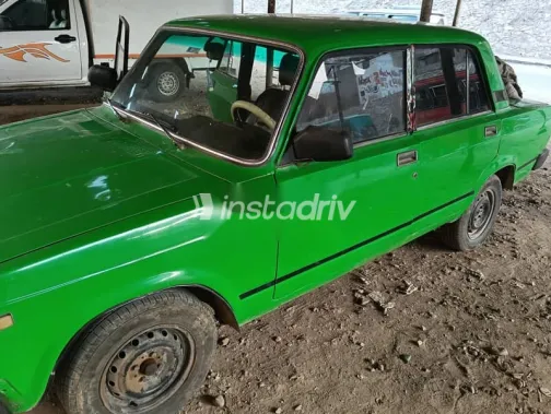 لادا 2105 1983 أخضر مستعملة للبيع - 3
