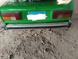 لادا 2105 1983 أخضر مستعملة للبيع