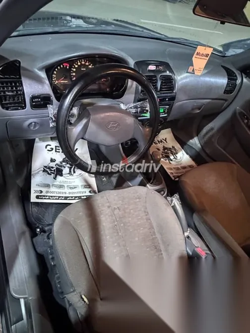 Hyundai Verna 2016 Silver Used for Sale - 7