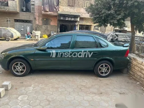 اوبل فيكترا 1999 أخضر مستعملة للبيع - 2