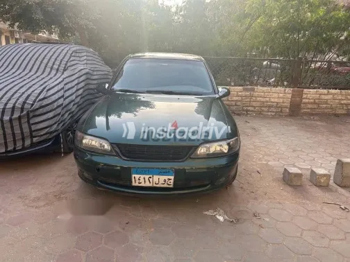 اوبل فيكترا 1999 أخضر مستعملة للبيع - 3