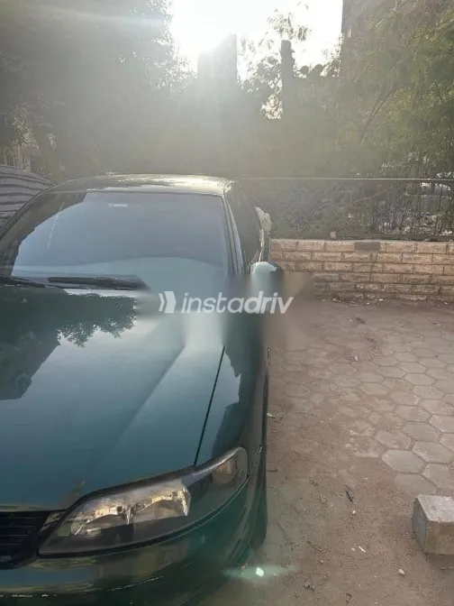 اوبل فيكترا 1999 أخضر مستعملة للبيع - 5