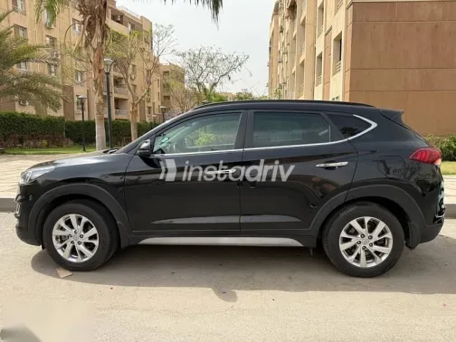 Hyundai Tucson 2019 Black Used for Sale - 8