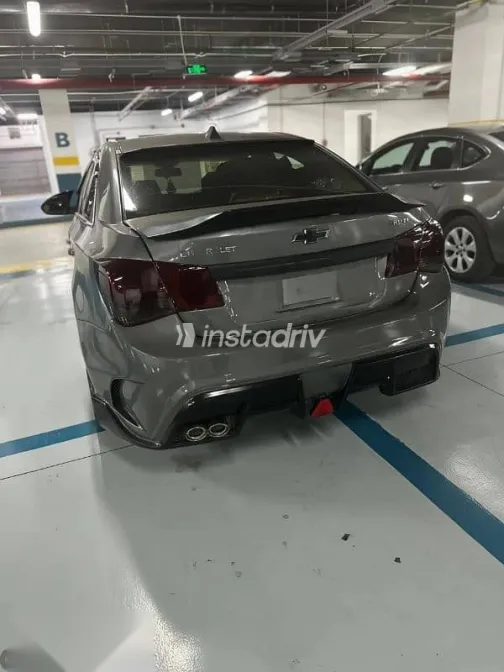 شيفروليه كروز 2010 رمادي مستعملة للبيع - 4