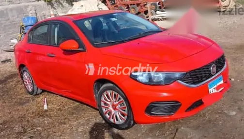 فيات تيبو 2019 أحمر مستعملة للبيع - 1