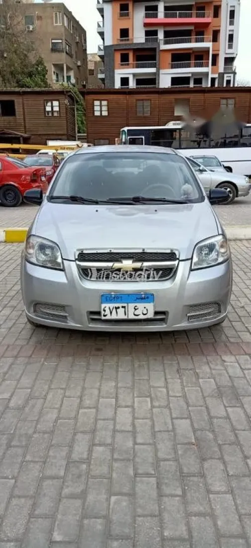 شيفروليه افيو 2012 فضي مستعملة للبيع - 2