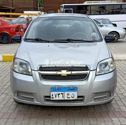 شيفروليه افيو 2012 فضي مستعملة للبيع - 3