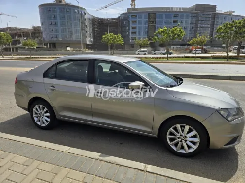 سيات توليدو 2018 شامبين مستعملة للبيع - 3