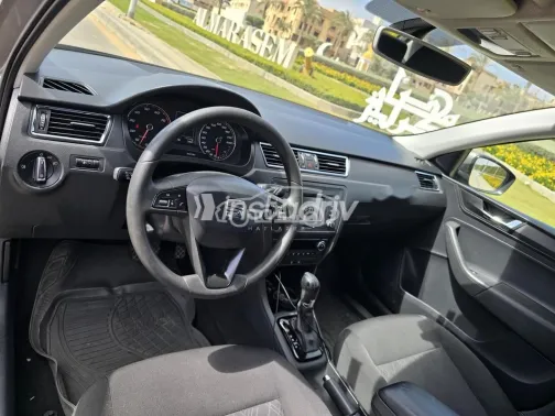 سيات توليدو 2018 شامبين مستعملة للبيع - 4