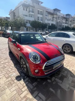 Mini Cooper 2017 Red Used for Sale