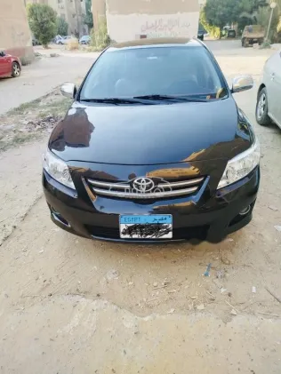 تويوتا كورولا 2008 أسود مستعملة للبيع