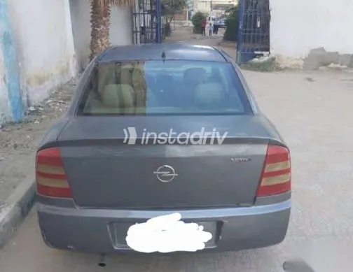 Opel Astra 2004 Gray Used for Sale - 1