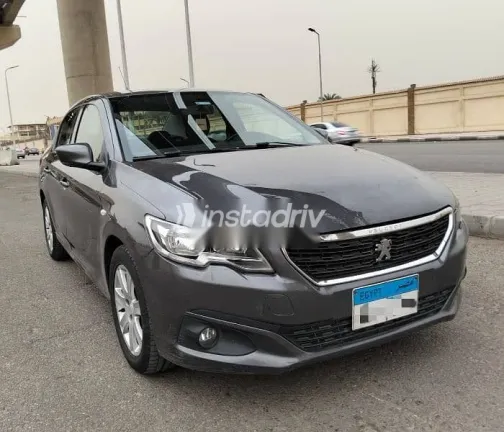 بيجو 301 2022 رمادي مستعملة للبيع - 4