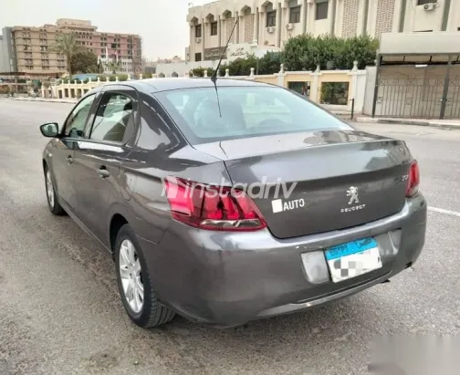 بيجو 301 2022 رمادي مستعملة للبيع - 9