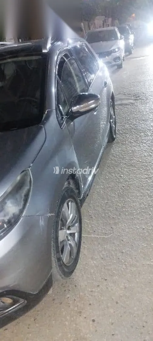 Peugeot 2008 2015 Silver Used for Sale - 7