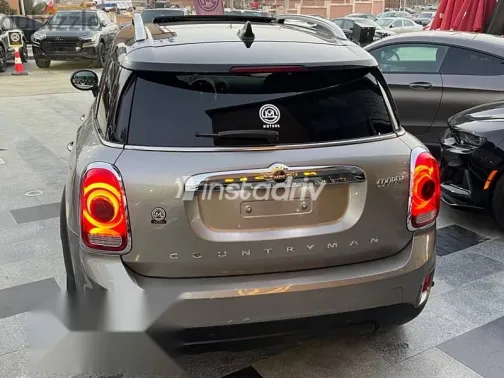 مينى كانترى مان 2018 فضي مستعملة للبيع - 3